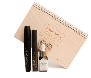 Zestaw prezentowy OCZY: Rzęsy w butelce, Mascara 3D, Usma wcierka